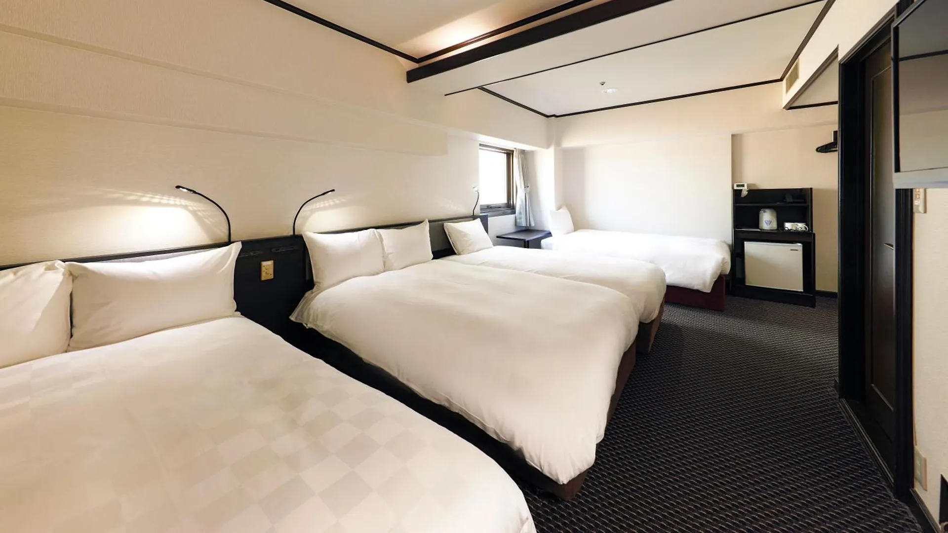 Hotel Consort Shin-Osaka  Osaka